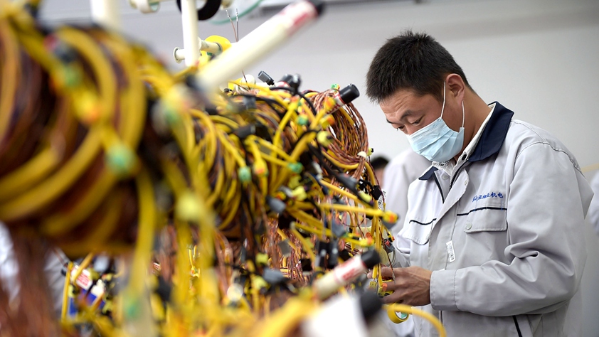 一位中國一線産業工人的“十三五”畫面