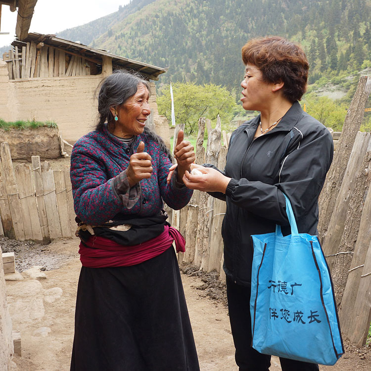 《农行情》 丁丕青/摄