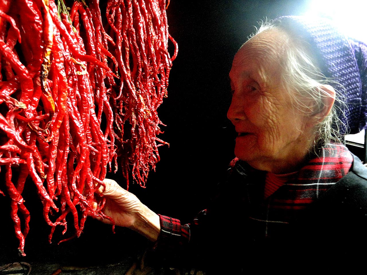 《辣椒奶奶》 金立冬/摄