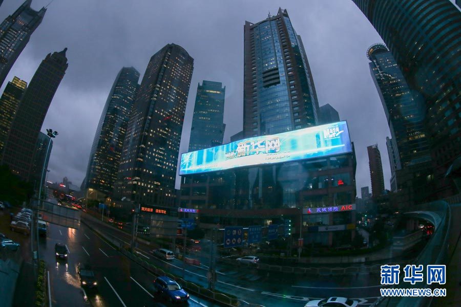 新华网挂牌上市 品牌形象&ldquo;闪耀&rdquo;上海