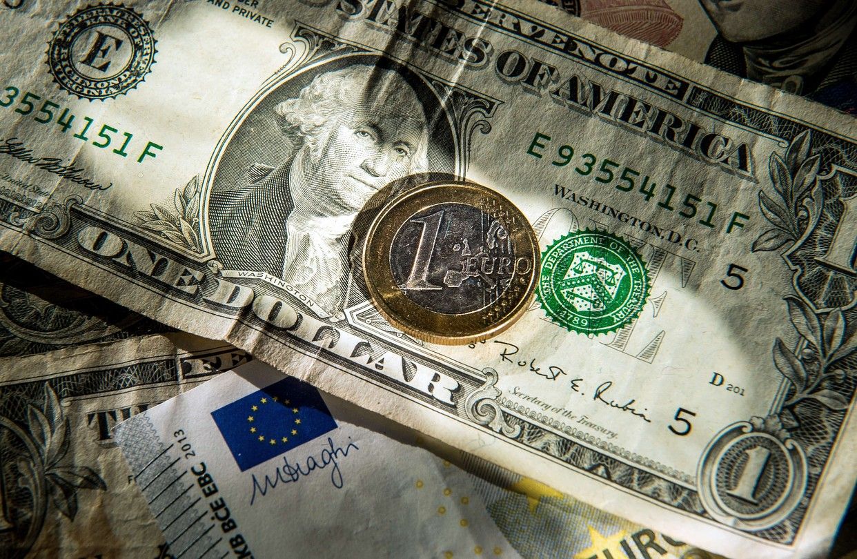 人民币汇率贬值影响几何