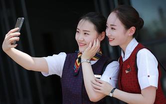 民航學子畢業告別校園