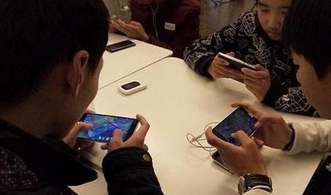 12岁以下每天限玩一小时