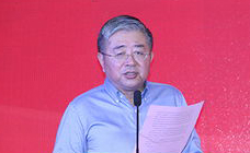 蔡咏:贫困地区缺少有领头企业