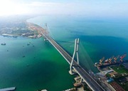 新华时评：在深化改革开放中书写海南自贸区建设新篇章