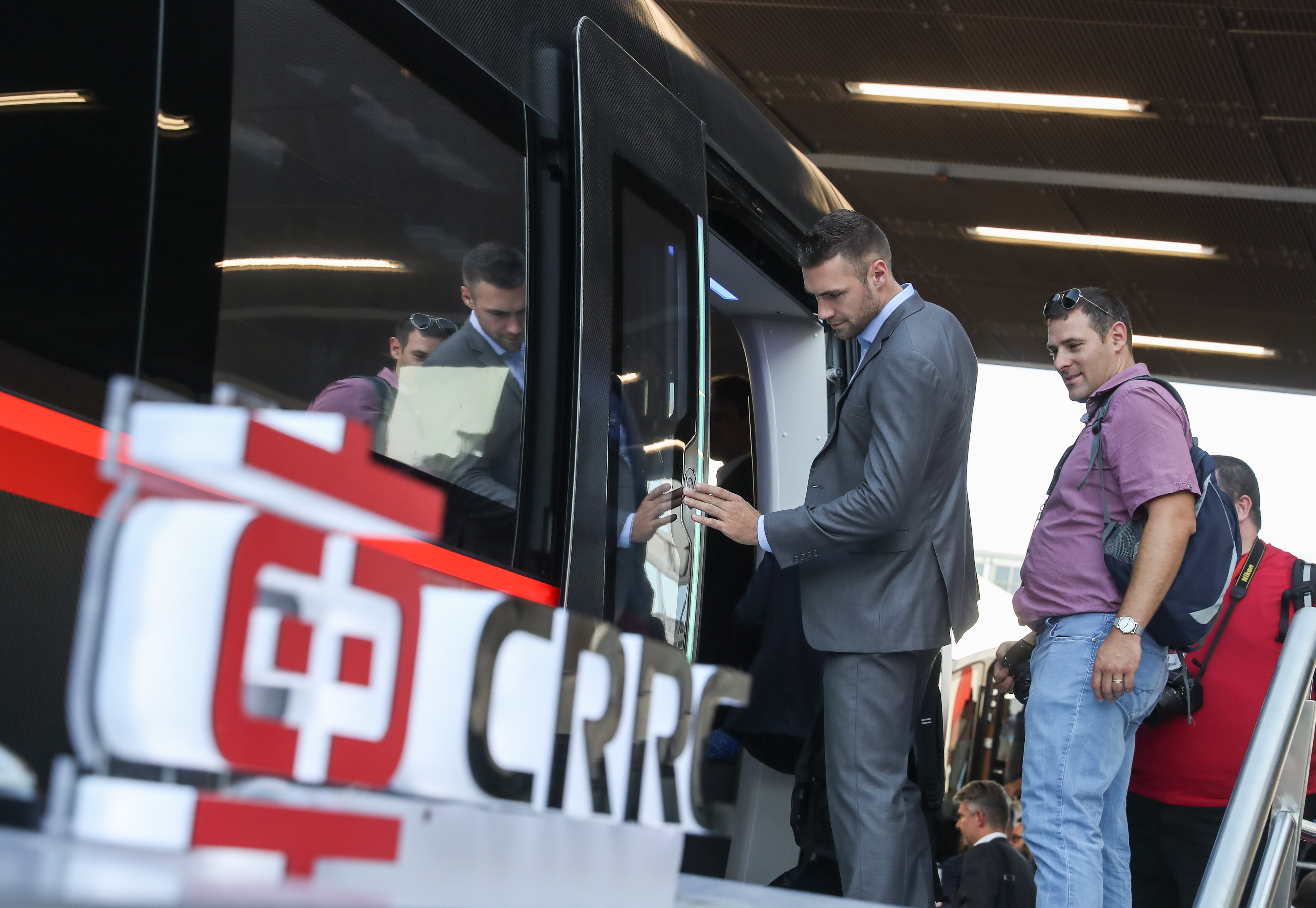 去年中国经济成绩单亮相在即 消费和投资料回暖