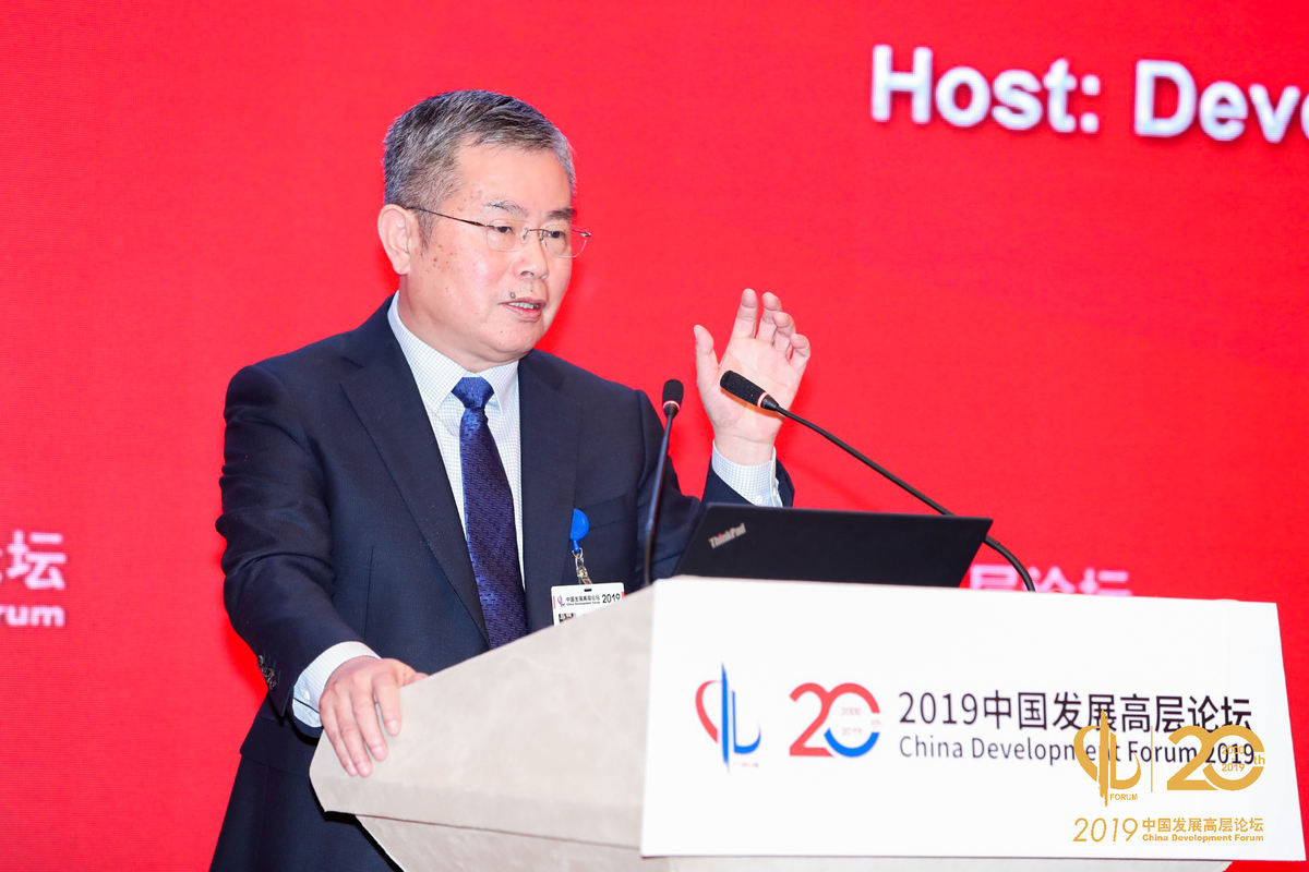 李扬：“一带一路”进入新阶段后主要任务是机制化