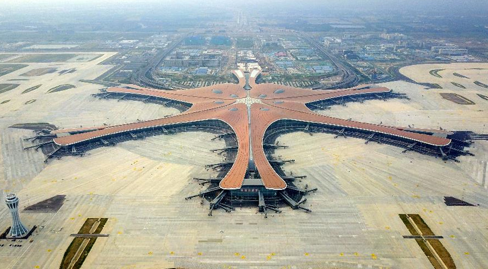 新华时评：“半年报”凸显中国经济韧性与活力