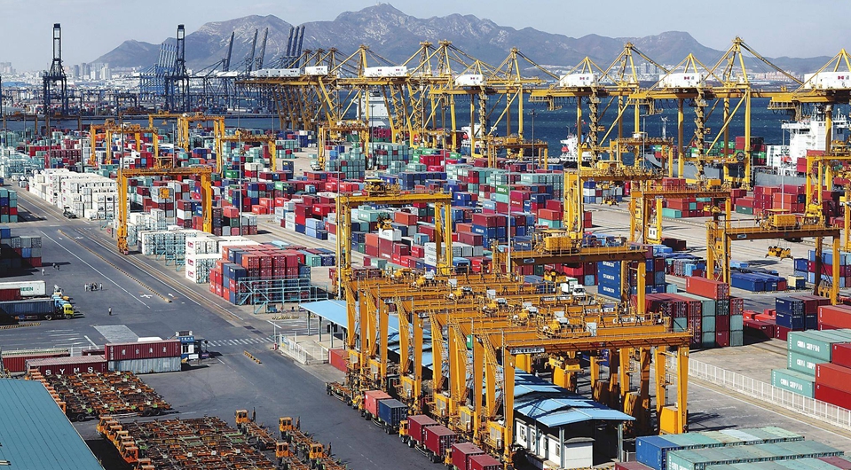 我国6月份进出口年内首次双双实现正增长