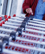 四季度经济将企稳 关注消费和新兴行业