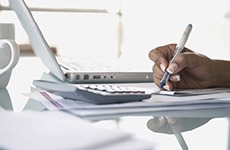 商务部定调2013工作重点 推动服务业成新的引资增长点