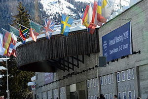 达沃斯场外国旗