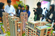 加息抑房价还是益房价？