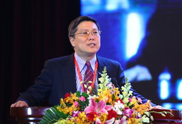 应缩小半城镇化与全城镇化指标的差距