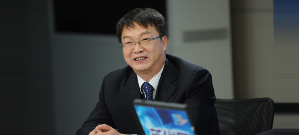 清华大学法学院金融与法律研究中心主任施天涛