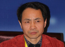 董登新:开始向注册制迈进