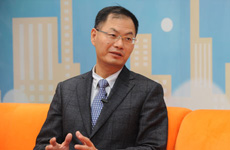 中国人民大学财政金融学院副院长　赵锡军