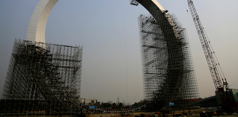 江苏常州，因其新城区楼盘集中，入住率不高，且大量商品房积压，被称鬼城。