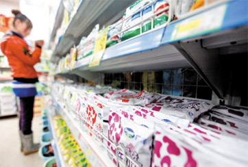 供需失衡中国再陷奶源荒怪圈