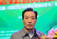 中華全國新聞工作者協會黨組書記翟惠生致辭