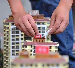 “严控”与“松绑”