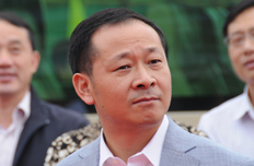 麻城市长杨遥视察屯仓管业