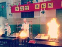 开学了，大学生你该炒肉了