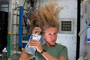 你知道在太空如何洗头发么？