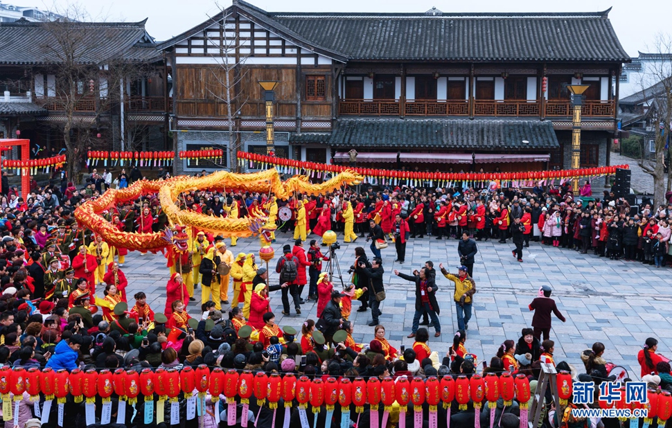 常德河街闹元宵