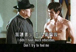 睡觉枕胳膊，且枕且珍惜