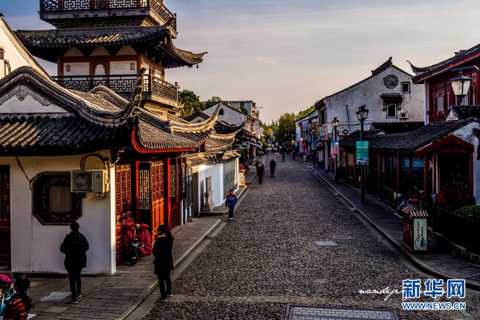 大风降温后的嘉定老城区景色