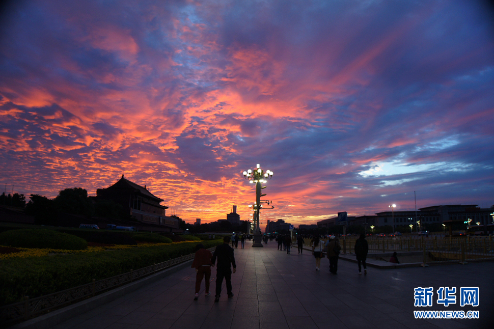 美哉，天安门！