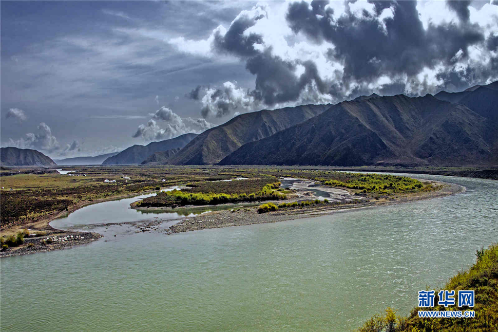 行驾山河 邂逅美丽