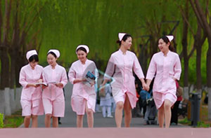 献给最美的护士&middot;天使的微笑