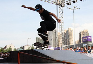 CX中国极限赛武汉赛区职业滑手刘佳明夺冠