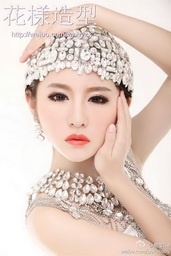 合作模特：易莹