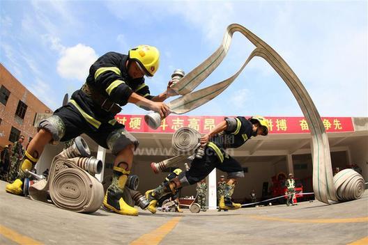 【镜界】消防战士技能大比武