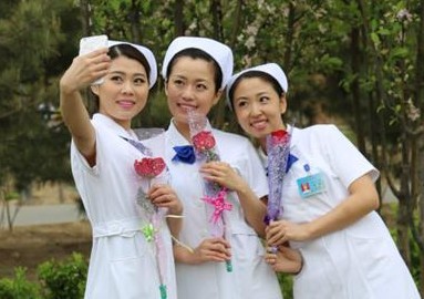 天使的微笑之爱心与美