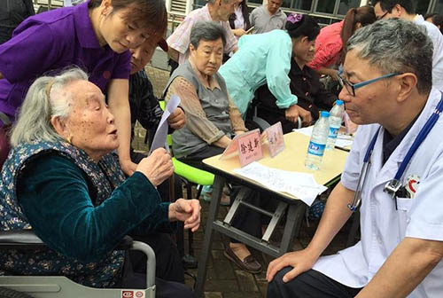 脑心同治走基层 走进南京地区