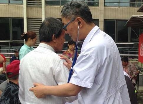 脑心同治走基层 走进西岗