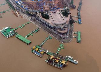 最大洪峰过境后的重庆城