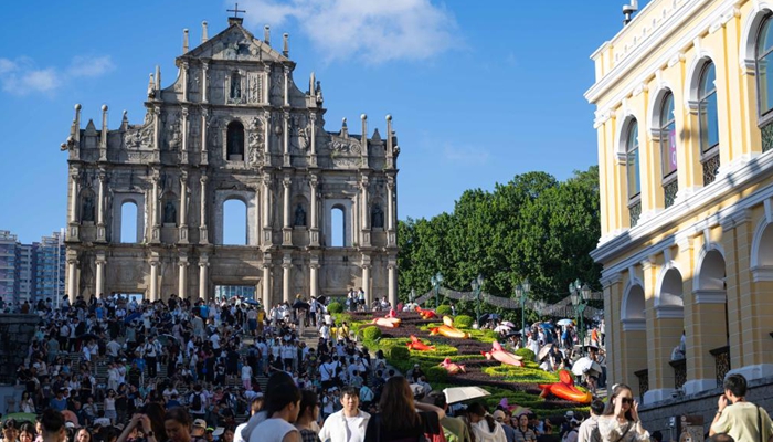 世界旅游休闲中心招牌愈加夺目——2025年澳门入境旅客数据解读