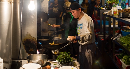 澳门回归15周年：澳门老街的守望