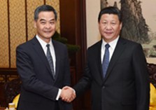 中央政府坚定支持香港特区依法推进政制发展