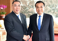 李克强会见崔世安