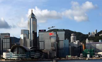 香港特区举行升旗仪式庆祝回归20周年