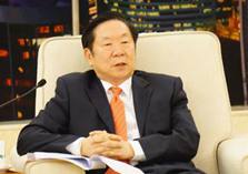 陈佐洱谈香港普选：须按中央决定根据本地实际依法进行