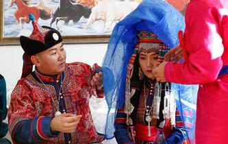&ldquo;鄂尔多斯婚礼&rdquo;探秘