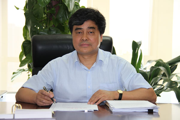 吴尚之：推荐优秀少数民族图书 丰富全民阅读活动内容