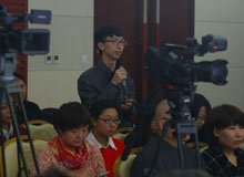 现场花絮:学生提问